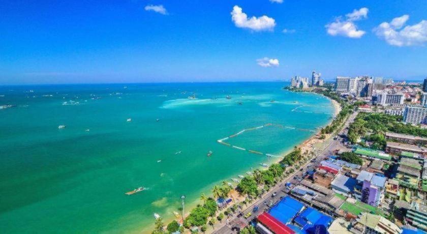 Hotel By Dee @Jomtien Pattaya Esterno foto