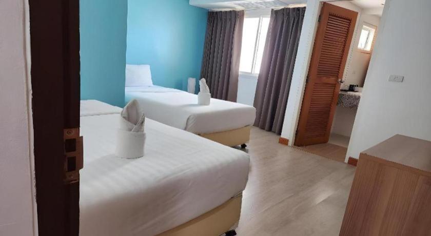 Hotel By Dee @Jomtien Pattaya Esterno foto